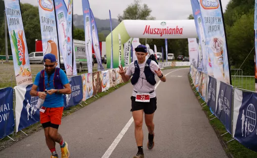 Jest zwycięzca Biegu 7 Dolin na 100 km! Dotarł do mety ze świetnym czasem [WIDEO] - 47